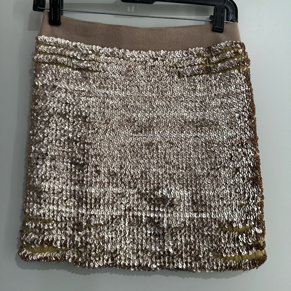 Lily White Textured Brown and Cream Mini Skirt. 30” waist/hip. 15” length.